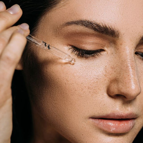 prendre soin de ses contours des yeux