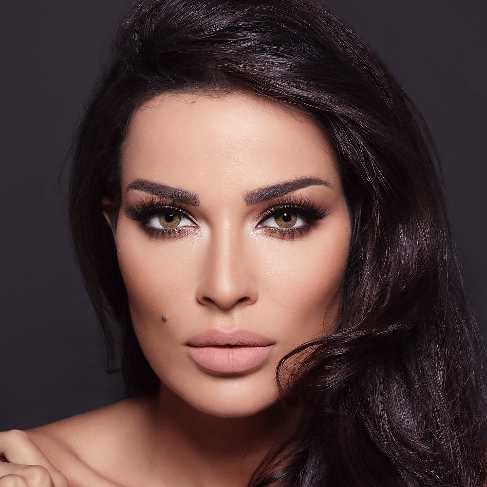 bella colored lenses