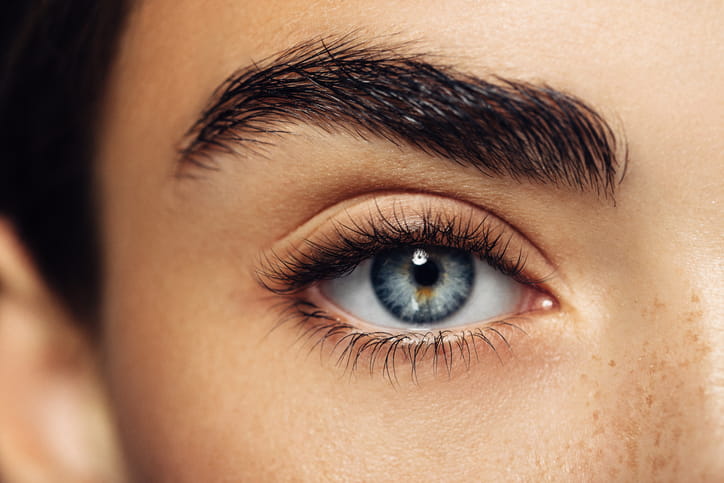peut-on abimer ses yeux avec des Lentilles de Couleur